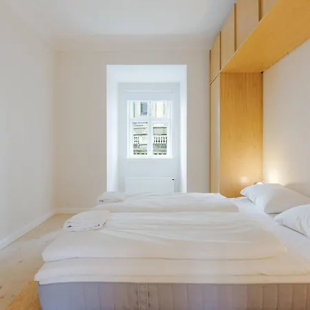 Stunning Penthouse Prime Location Apartment