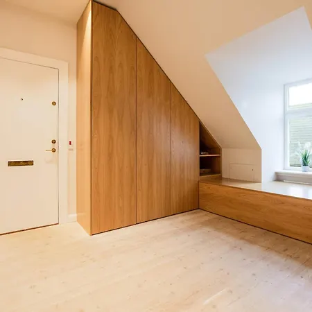 Stunning Penthouse Prime Location
